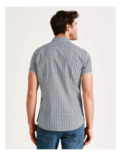 Pelican Print Short Sleeve Shirt In Navy -Gant Shop 917298730 7 720x928