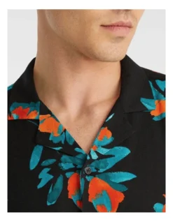 Emblazon Viscose Print Shirt In Black -Gant Shop 942730570 3 720x928