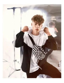 URBAN CLASSICS Cuffed Cargo Jogging Pants In Black 15 URBAN CLASSICS Cuffed Cargo Jogging Pants In Black -Gant Shop 959637610 7 720x928